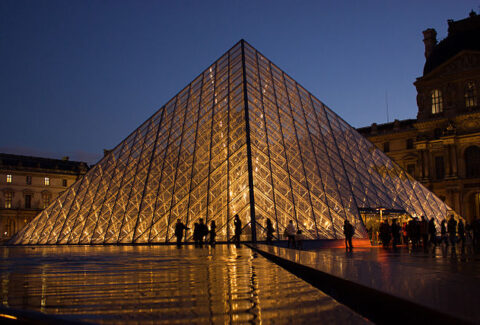 Louvre_Pyramid